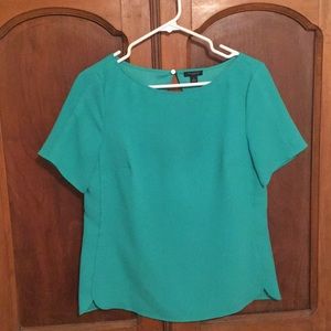 Ann Taylor Size 4 green blouse with cutout back